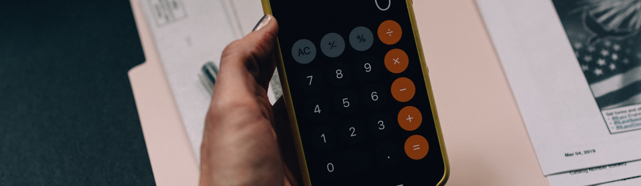 东南亚电商市场全景图 - 展示东南亚地图与蓬勃发展的城市数字经济活动